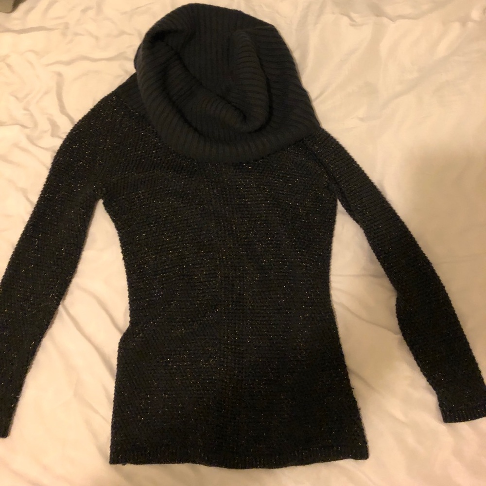 Women’s Gap cowl neck sweater (XS)